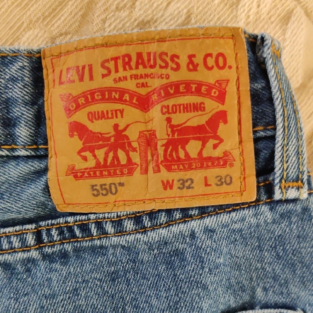 Levi's Relaxed Blue Jeans with Iconic Two Horse Patch